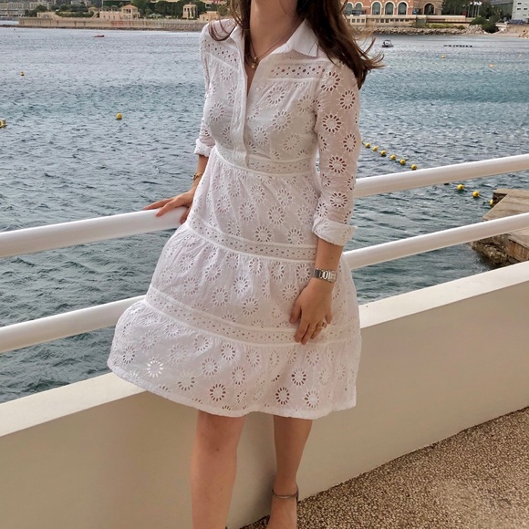 Lace Dress - Long Sleeves - Picture 2 of 10